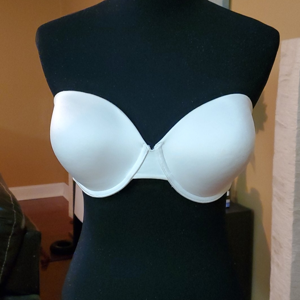Strapless bra